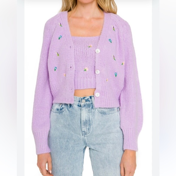 ENGLISH FACTORY Lavender Embroidered Floral Cardigan Faux Shell Buttons So Soft - Picture 5 of 9